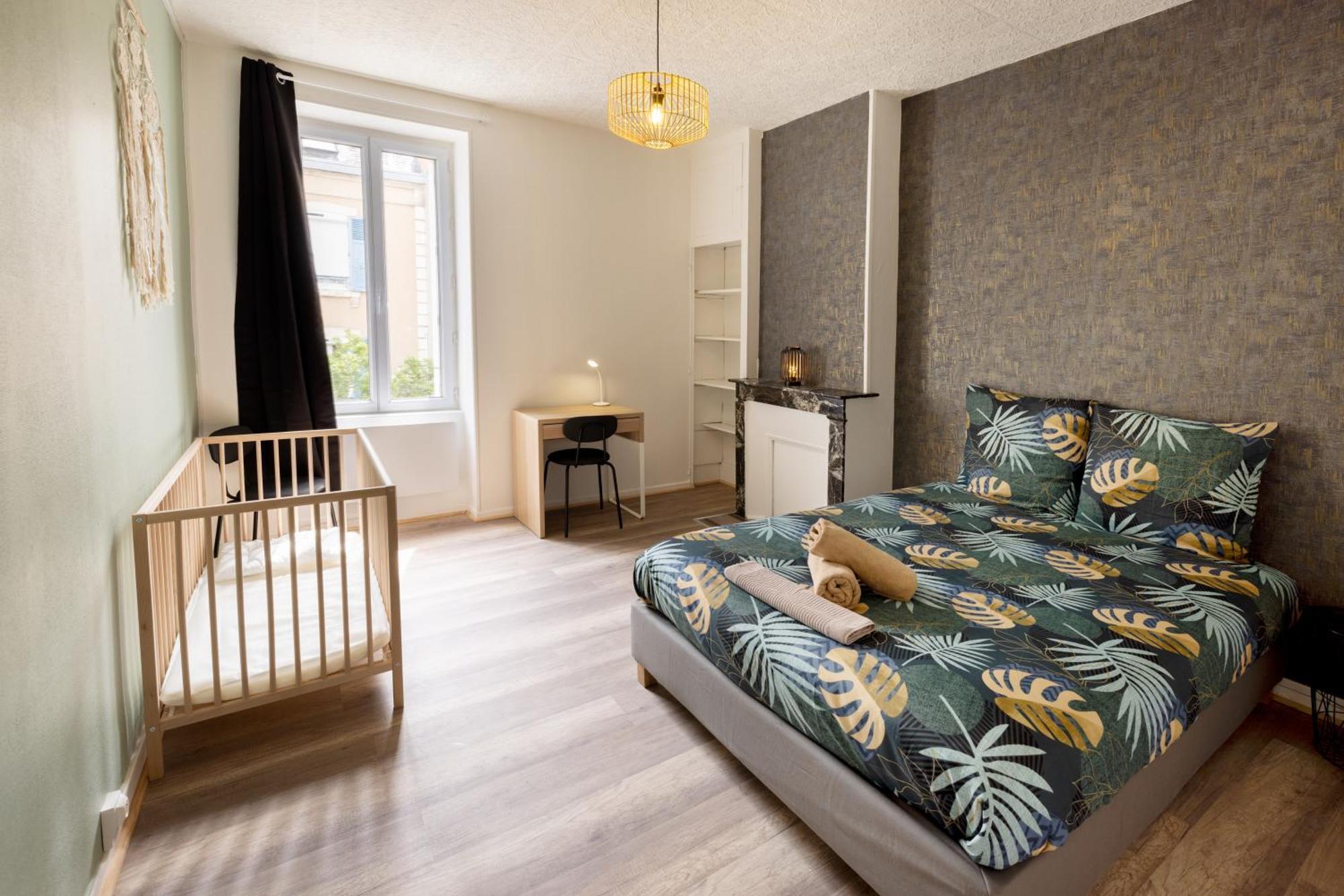 Ld-Location Hotel Montluçon Extérieur photo