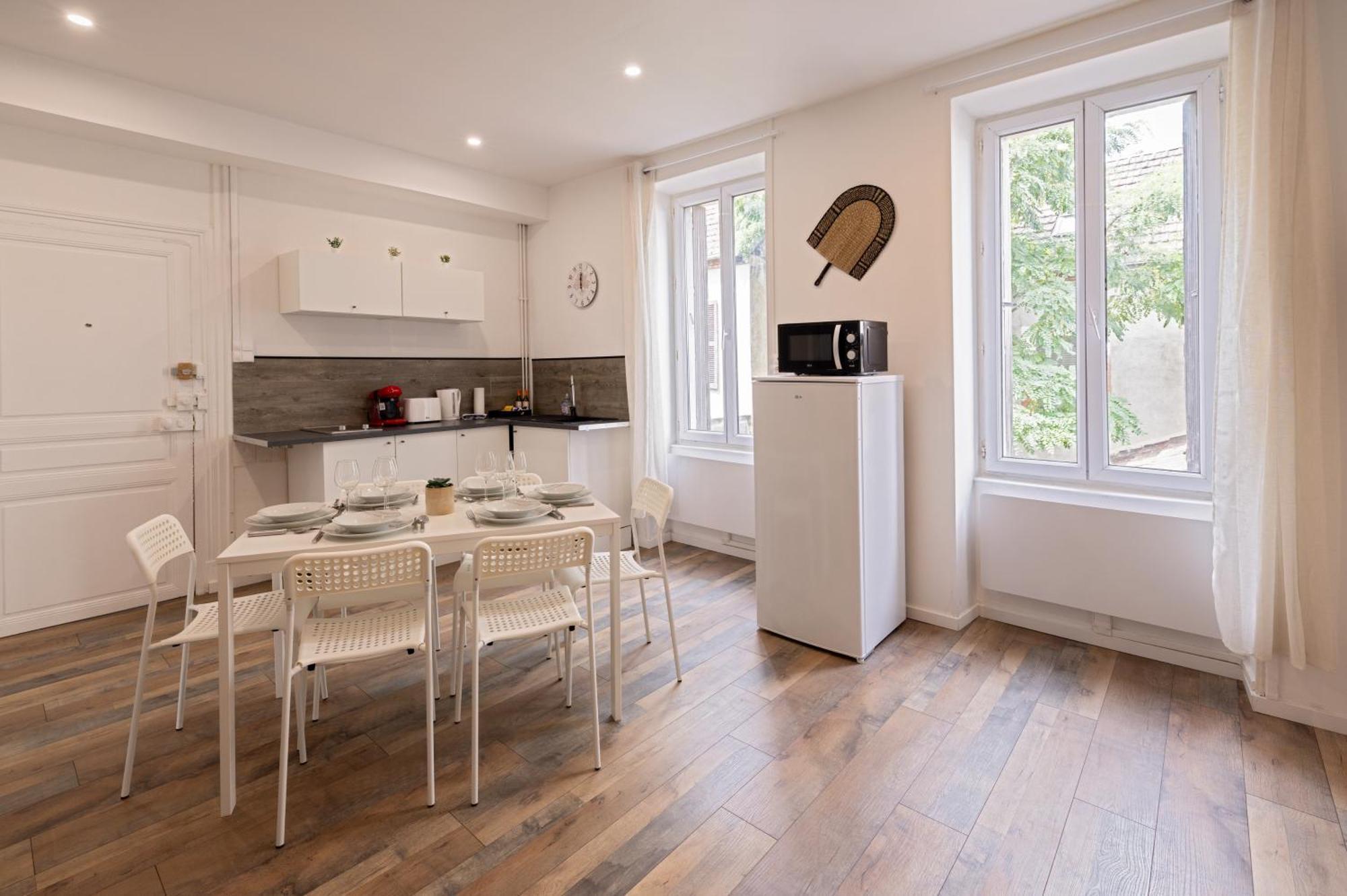 Ld-Location Hotel Montluçon Extérieur photo